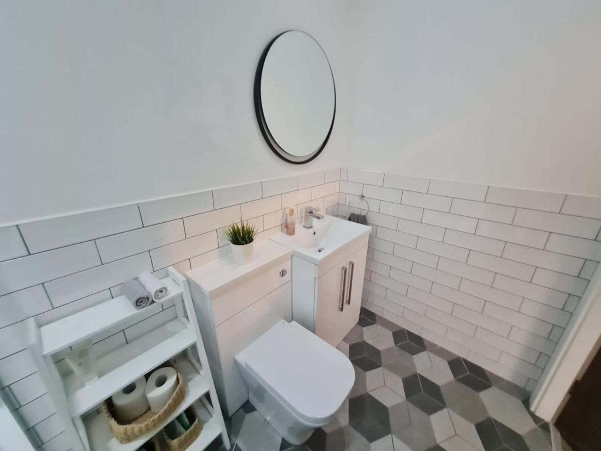 34 Cuppin Street - Luxury City Centre Apartment! Chester Esterno foto